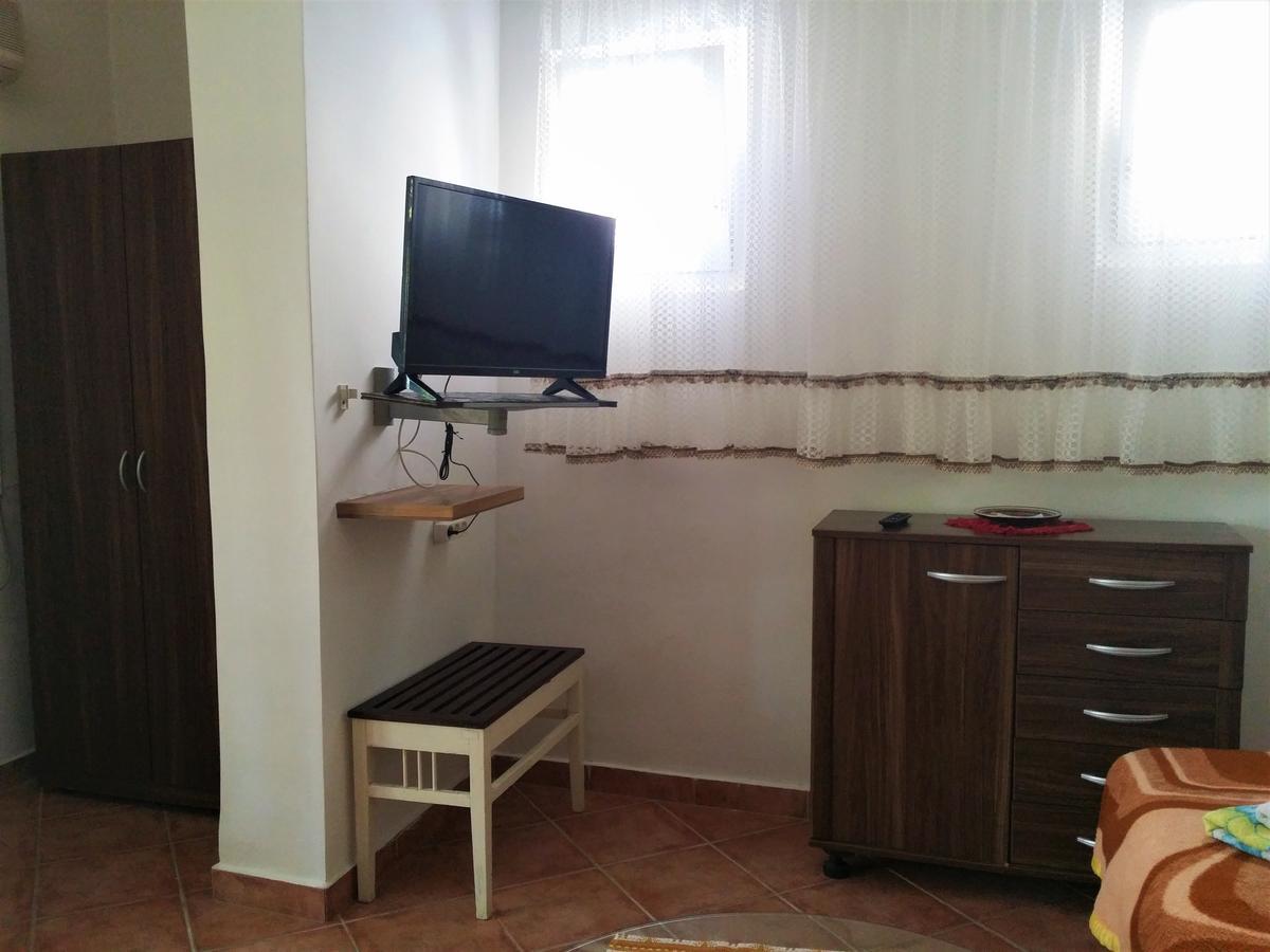 Apartment Koka, Sandy Beach 크리크베니카 외부 사진